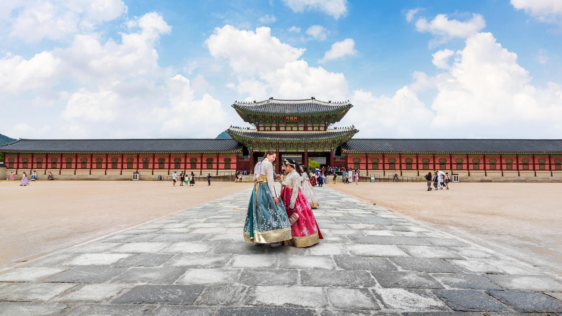 Hàn Quốc (Seoul - Nami – Làng Dân Tộc Korean Folk – Công Viên Everland - Painter Heros Show - Thư Viện Starfield)