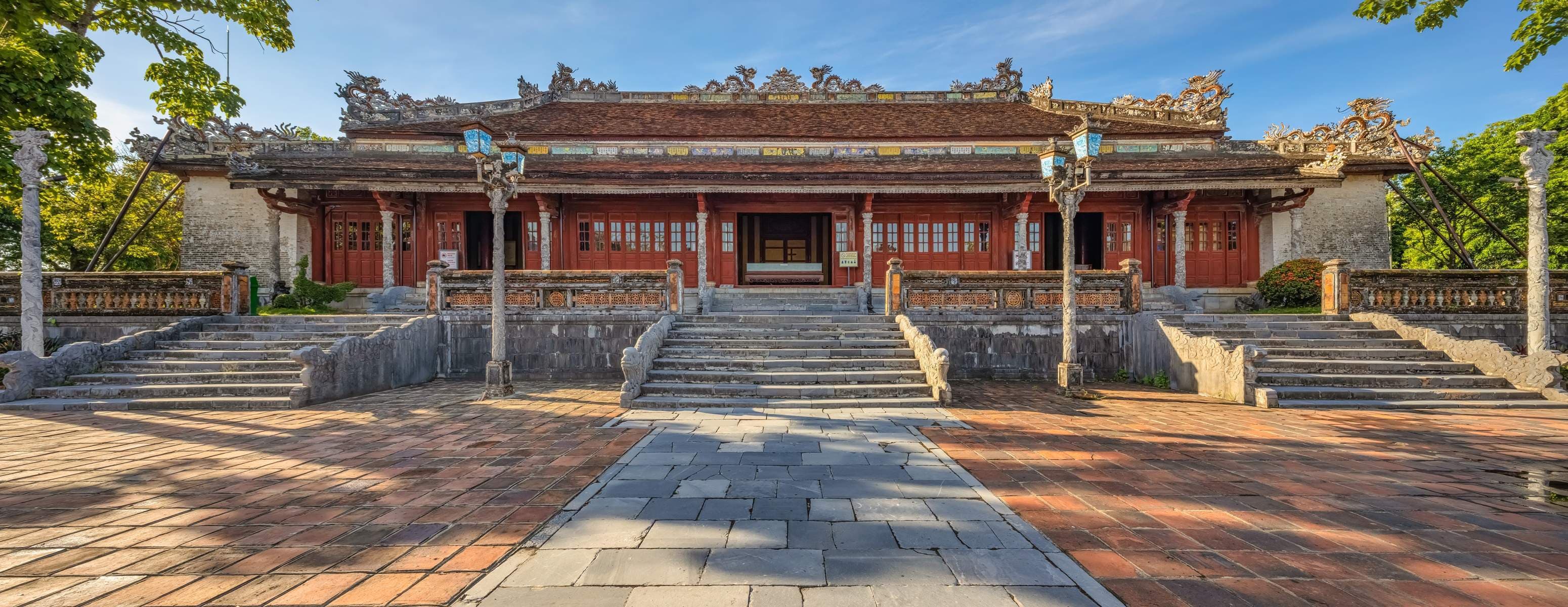 Huế - Thiền Viện Trúc Lâm Bạch Mã - Hội An - Khu Du Lịch Bà Nà Hills - Bảo Tàng Tranh 3D - 4N3Đ