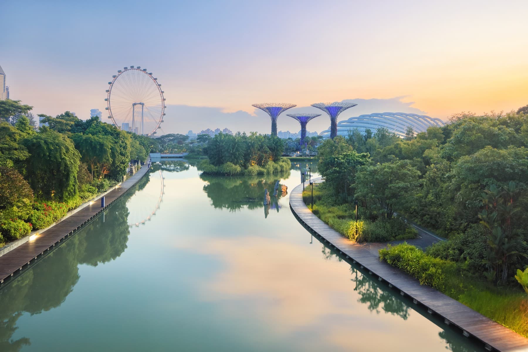 Singapore - Malaysia (Gardens By The Bay - Flower Dome - Cloud Forest - Bảo Tàng Sáp - Wings Of Time - Malacca - Động Batu - Kualalumpur City)