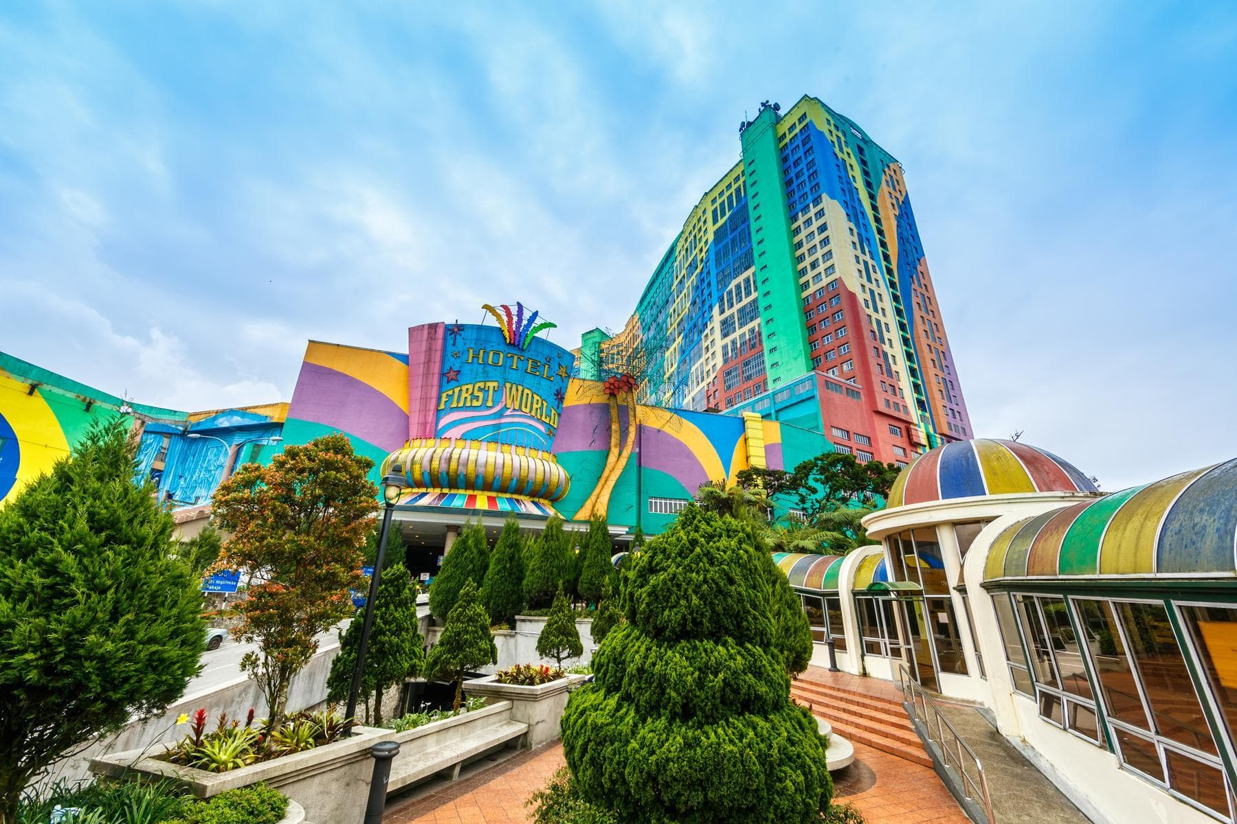 Malaysia - Singapore (Kualalumpur - Cao Nguyên Genting - Malacca - Gardens By The Bay - Flower Dome - Cloud Forest - Singapore Oceanarium - Wings Of Time)