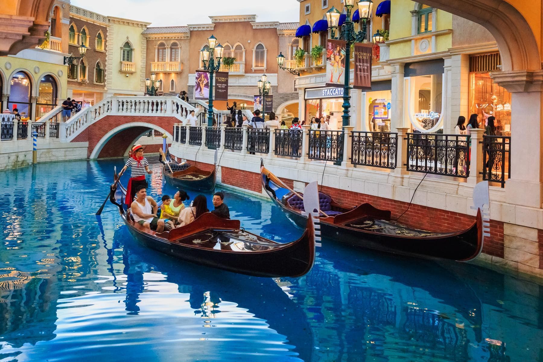 Mỹ Bờ Tây (Los Angeles - Hollywood - Universal Studios - Las Vegas - Red Rock Canyon - Hoover Dam - San Diego - San Jose - San Francisco)