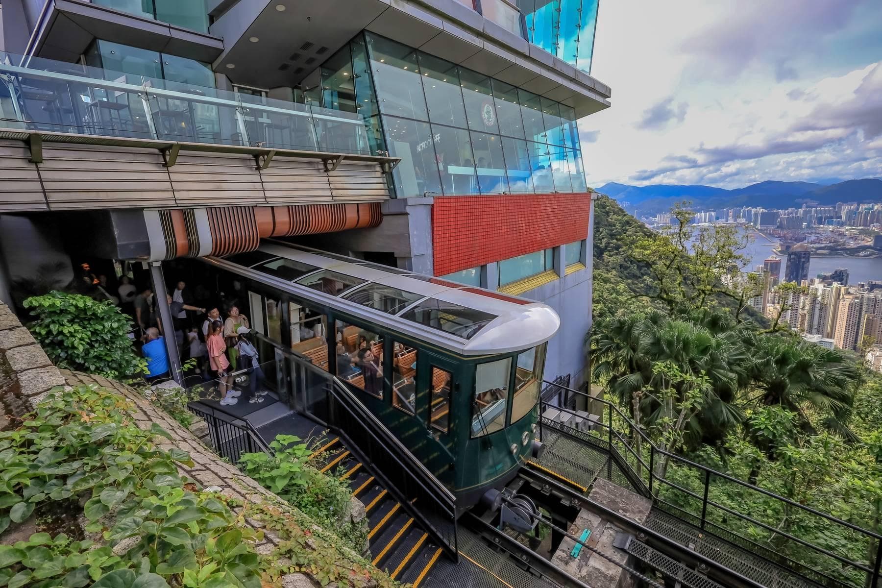 Hong Kong (Đại Lộ Danh Vọng - Chợ Quý Bà - 01 Ngày Tự Do Hoặc Option Tour)