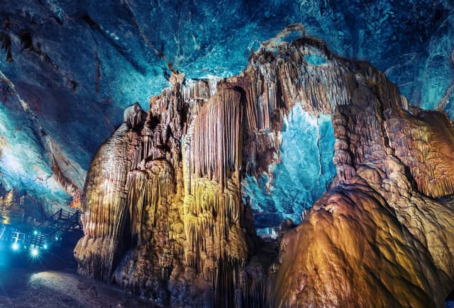 Đà Nẵng - Hội An - Khu Du Lịch Bà Nà Hills - Động Phong Nha - Huế - 5N4Đ