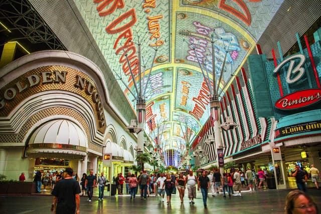 Hoa Kỳ Bờ Tây (Los Angeles – Hollywood - Las Vegas - Red Rock Canyon – Hoover Dam)