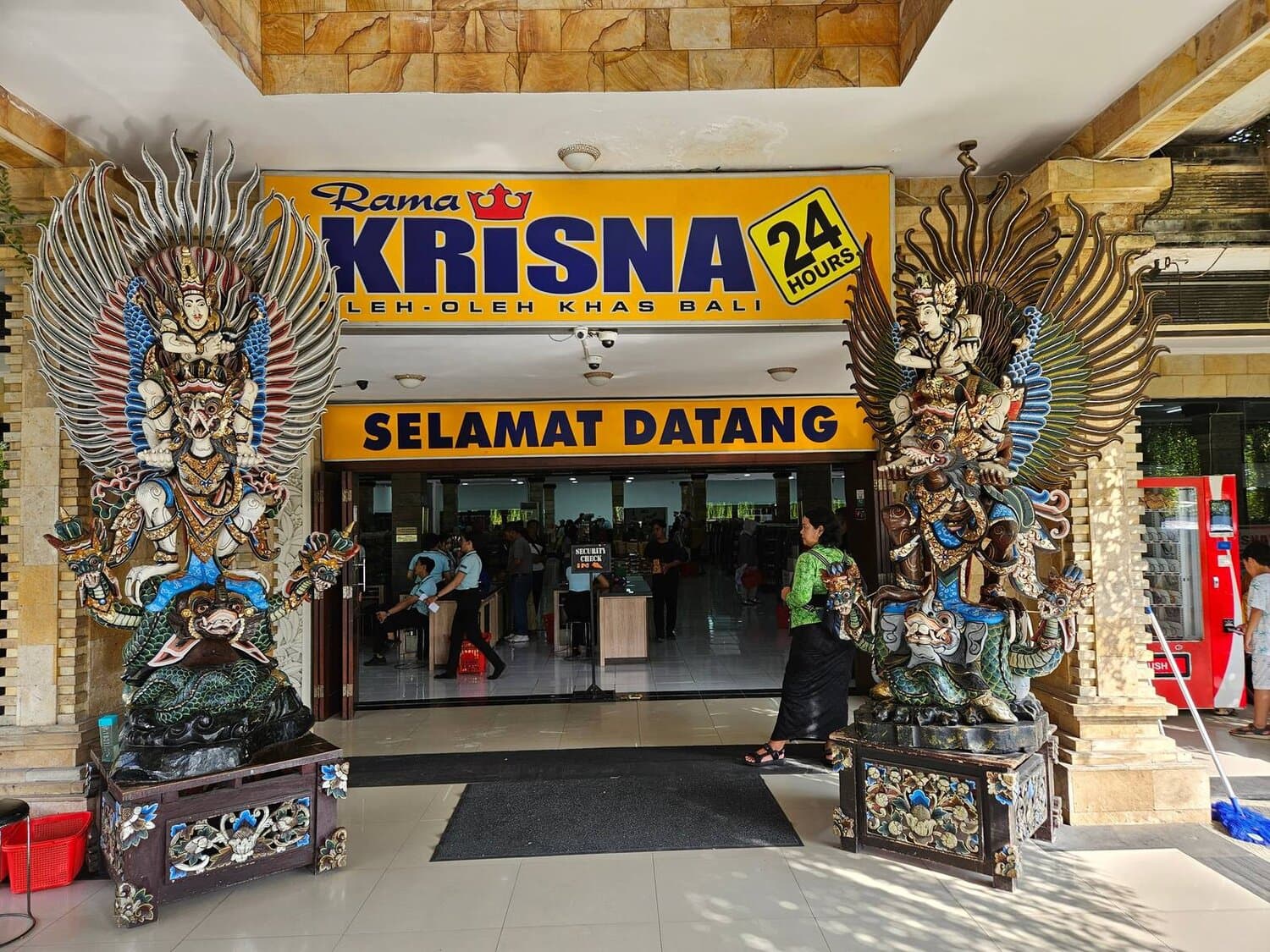 Indonesia - Bali (Tampaksiring Tour - Nusa Dua - Đền Tanah Lot)