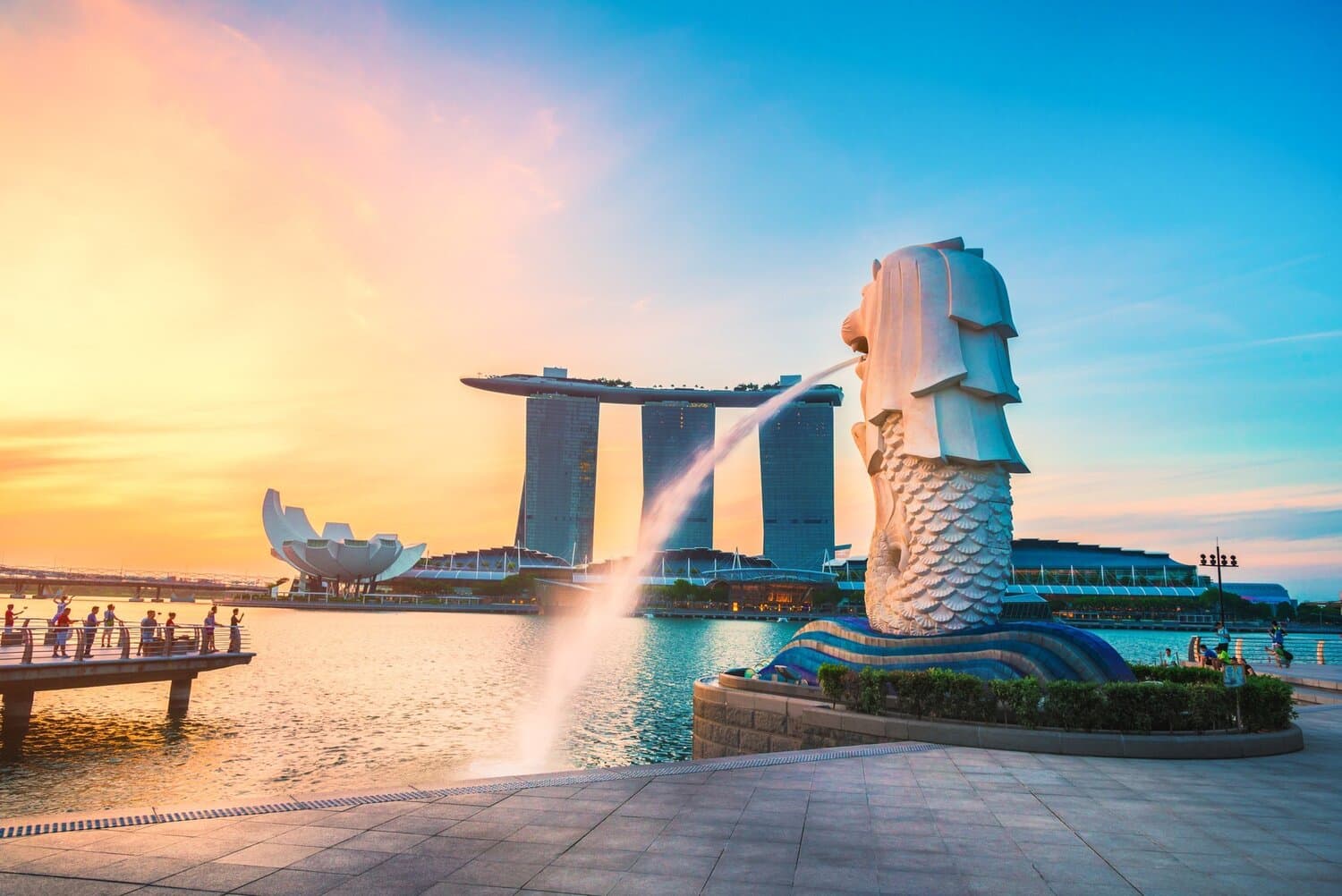 Singapore (Gardens By The Bay - Wings Of Time - Flower Dome - Cloud Forest - Universal Studios)