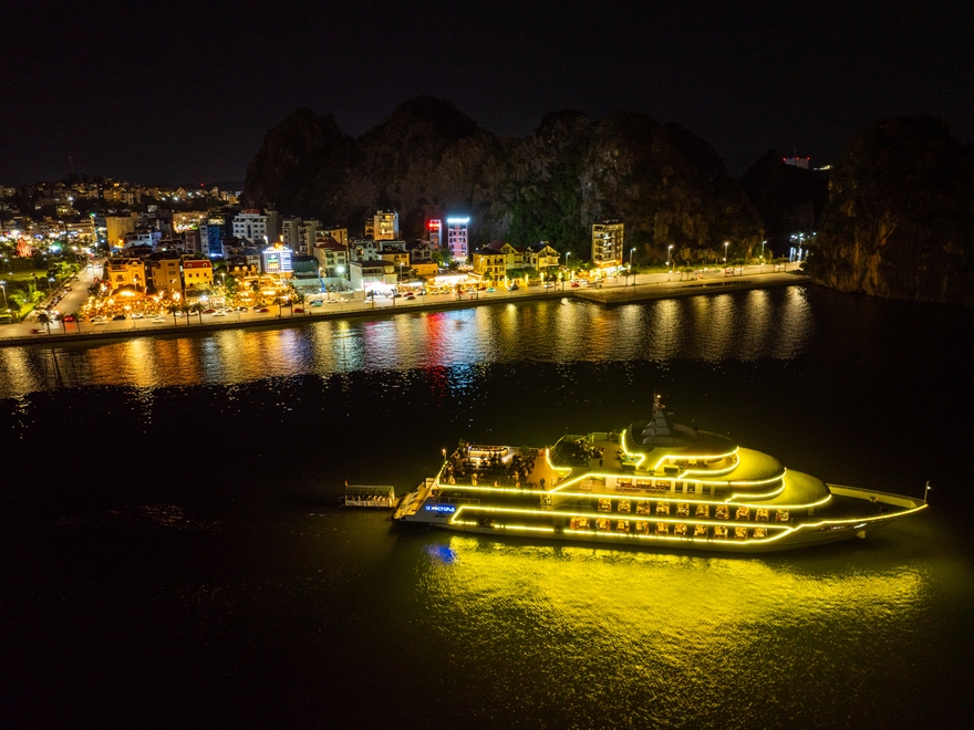 Du Thuyền Sea Octopus President Thăm Vịnh Hạ Long - Dinner Cruise
