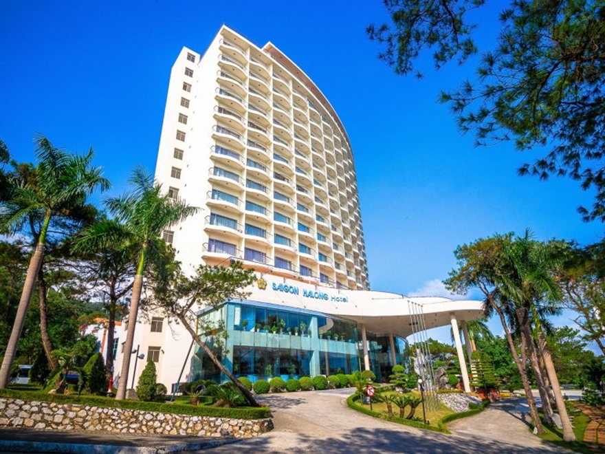 Combo 2N1D Tại Quảng Ninh : Nghỉ Đêm Tại Khách Sạn Saigon Hạ Long, Trải Nghiệm Ăn Tối Trên Du thuyền, Tham Quan Nhà Máy Rượu Rum