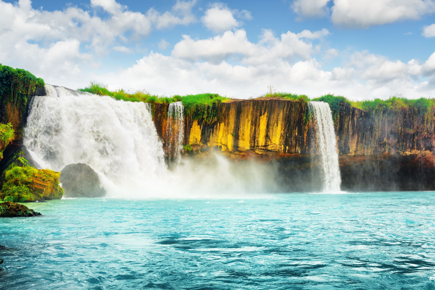 Lễ 30/04/2026 - BUÔN MA THUỘT - BUÔN ĐÔN - PLEIKU - KONTUM   MĂNG ĐEN - DAKKE RESORT