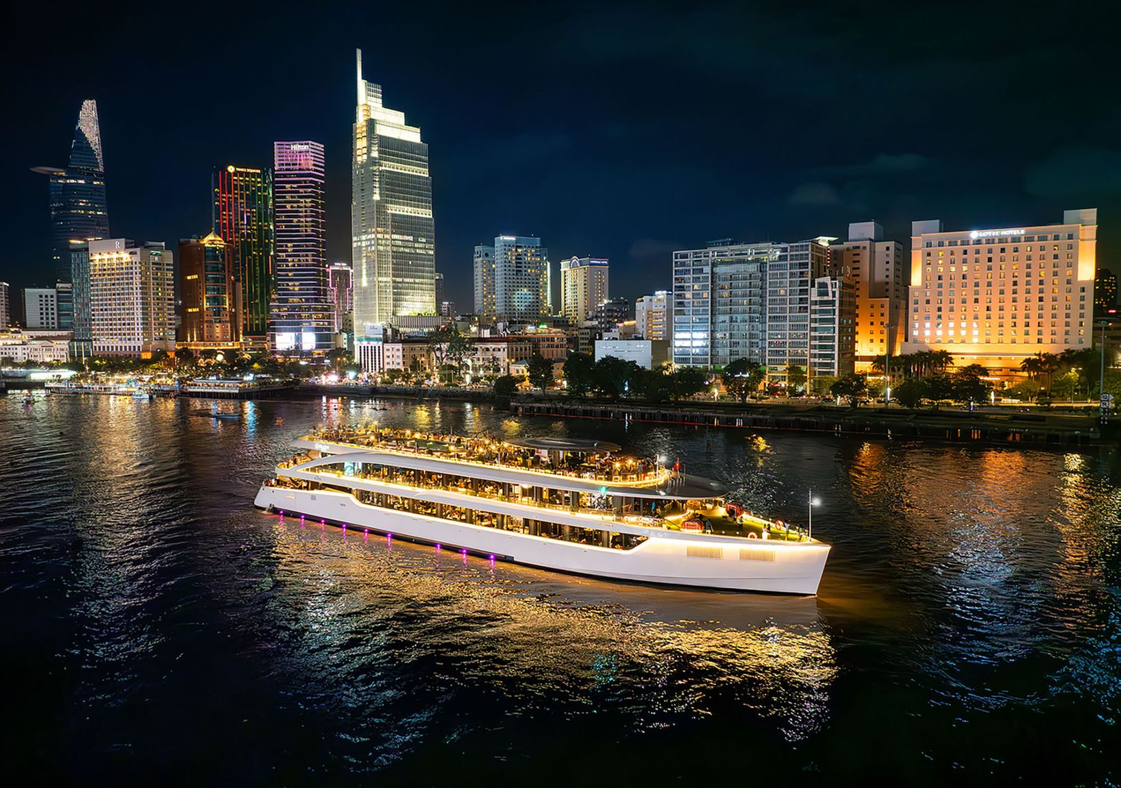 Buffet Ăn Tối Trên Du Thuyền Sang Trọng Elite Of Saigon 