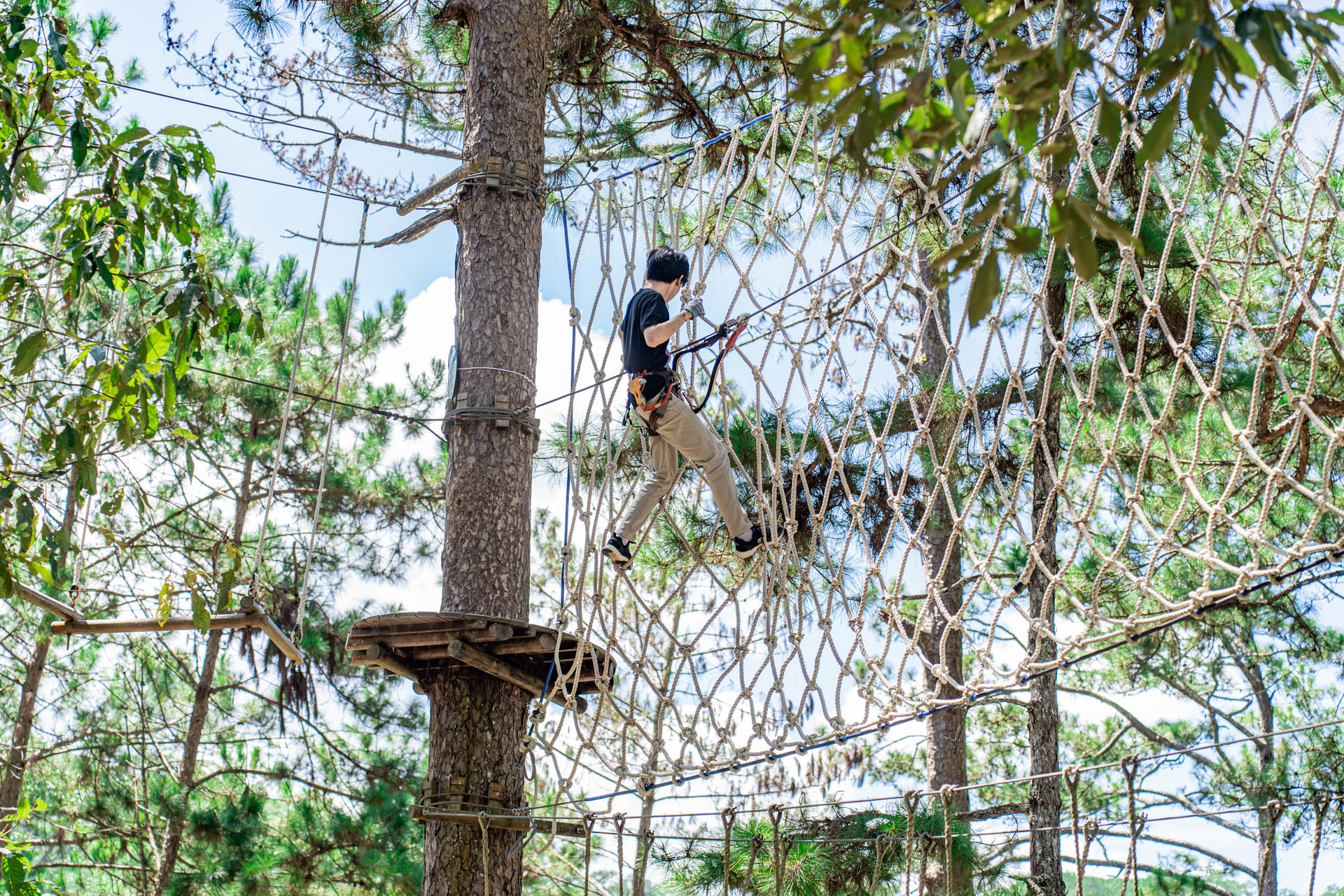 Vé Trải Nghiệm Hành Trình Trên Cao - High Rope Course Tại Datanla Đà Lạt
