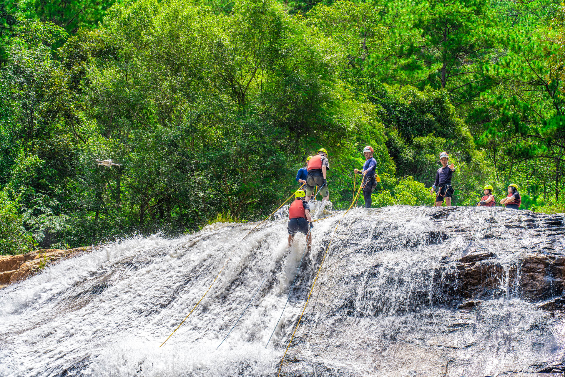 Tour Vượt Thác Canyoning Tại Datanla Đà Lạt