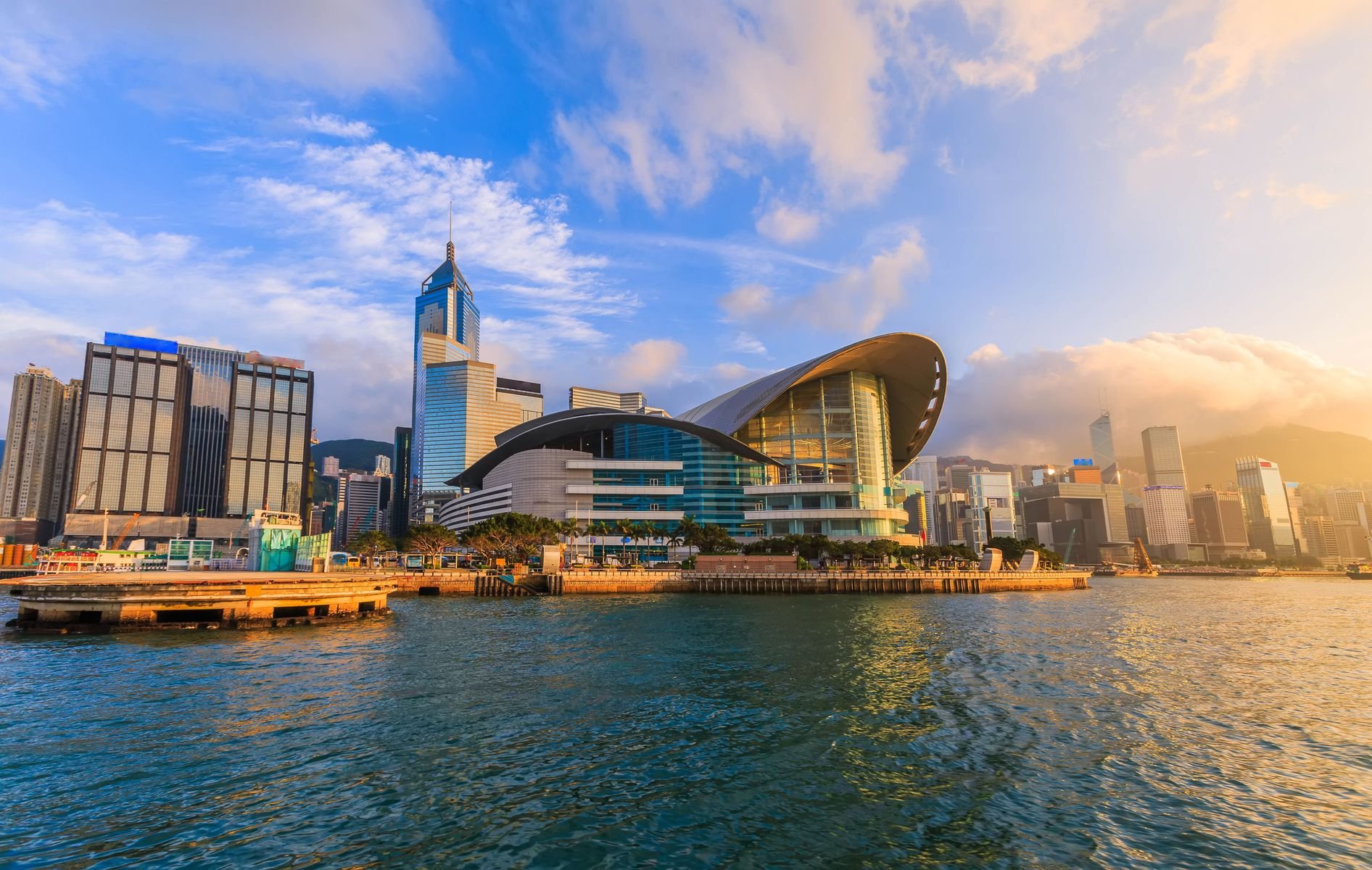 Du Thuyền 5 Sao Star Voyager: Hải Trình Đồng Nai – Cam Ranh – Hong Kong