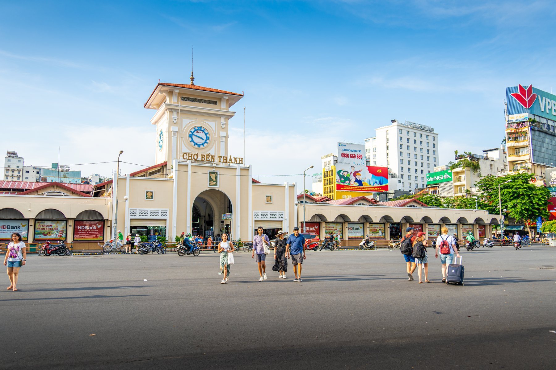 Một Ngày Sài Gòn - Một Đêm Ký Ức