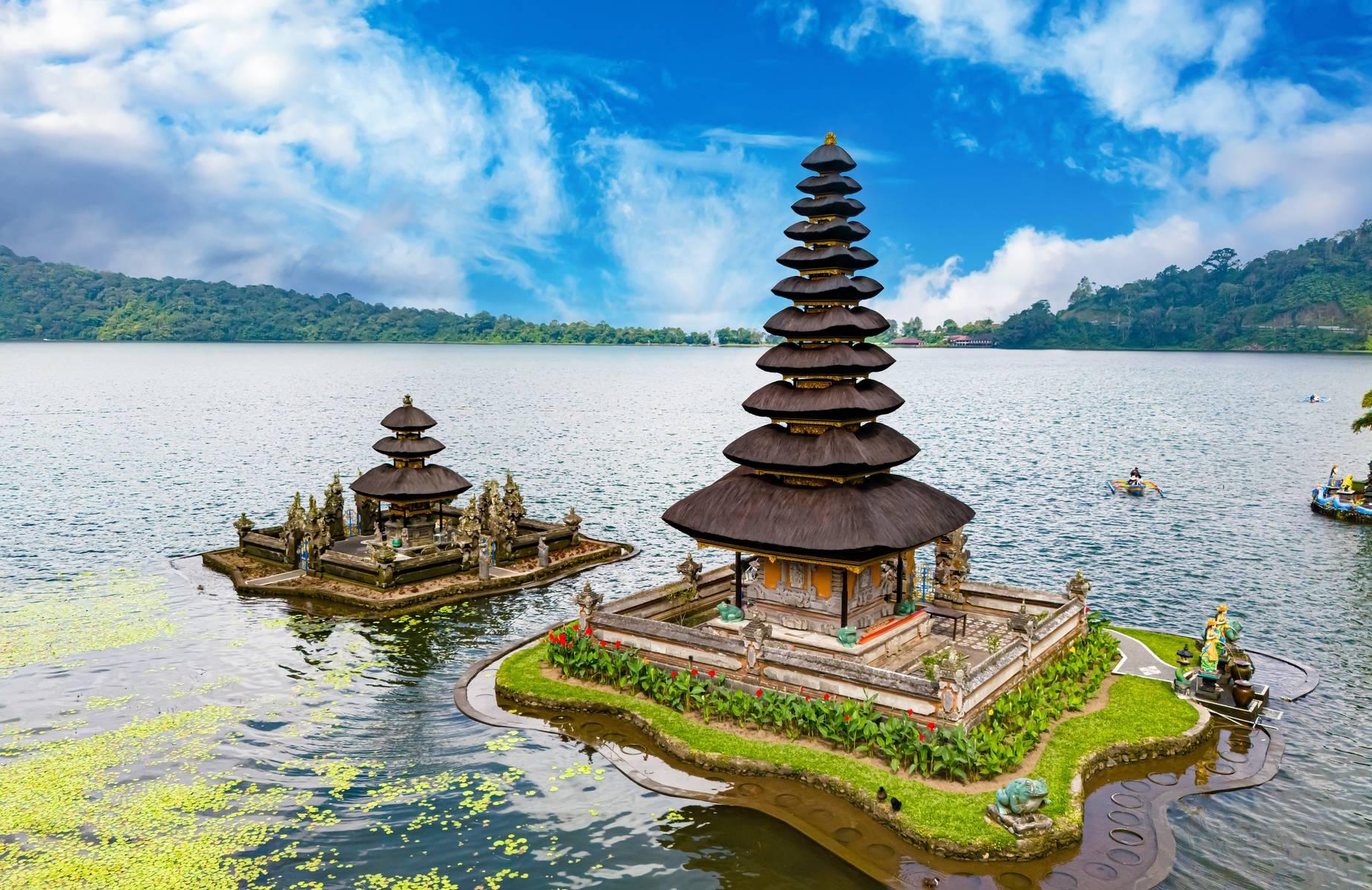 Indonesia (Nusa Dua - Đền Tanah Lot - Cao Nguyên Kintamani)