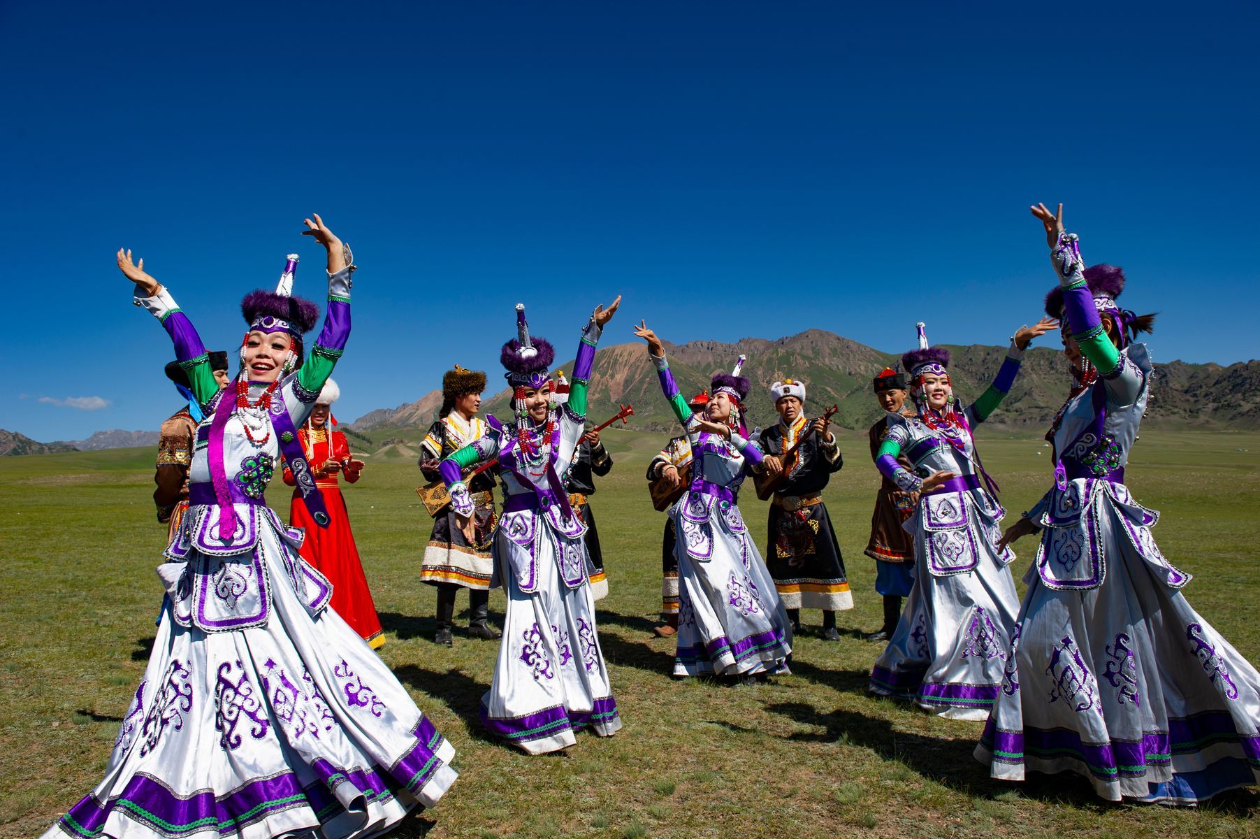 Tân Cương (Yining – Nalati – Kuytun – Jinghe – Changji - Urumqu)