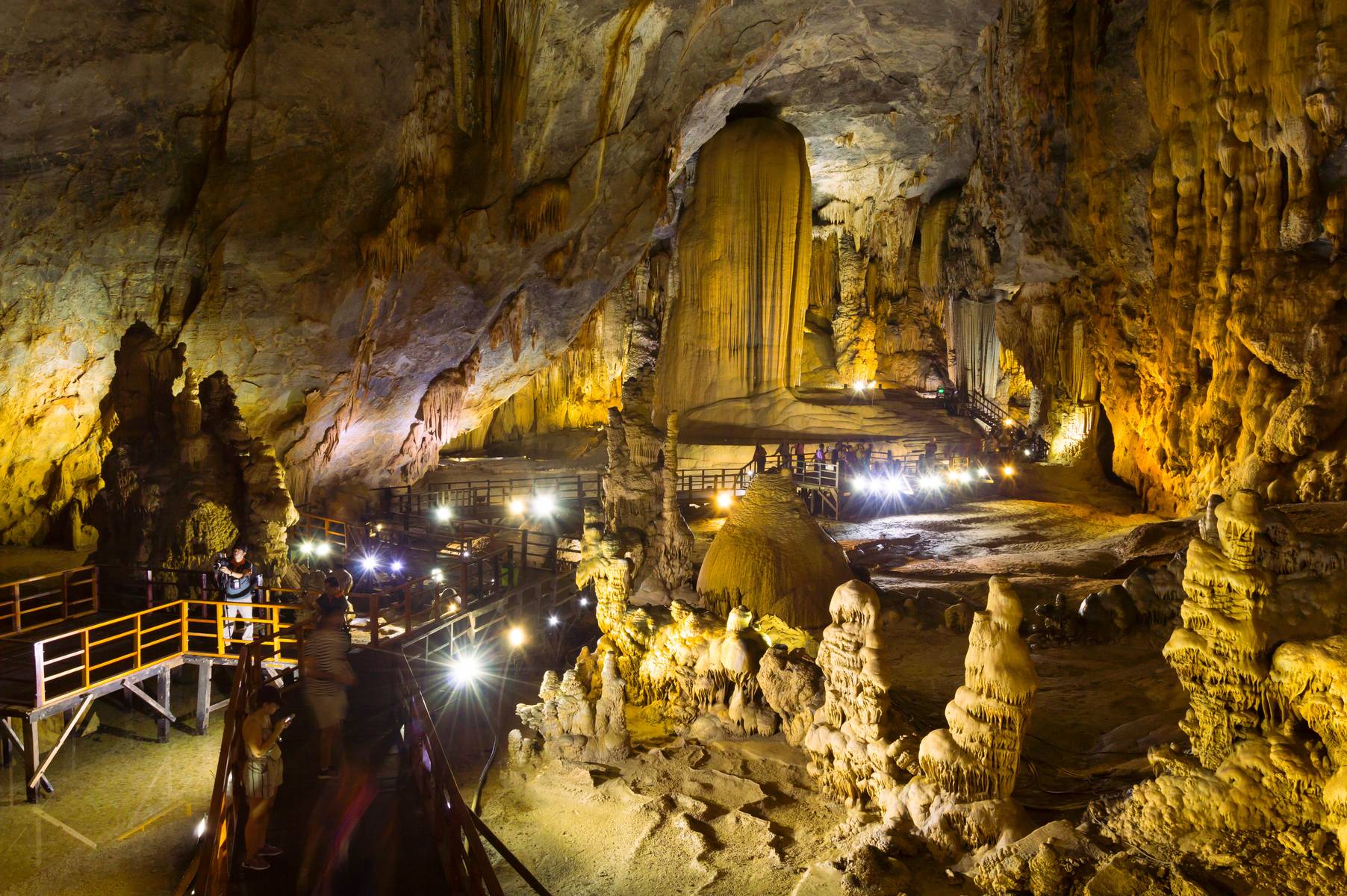 Đà Nẵng – Hội An – Bà Nà Hills – Động Thiên Đường– Huế