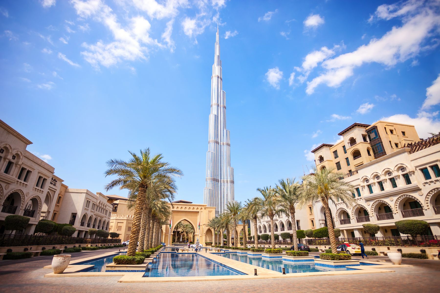 Dubai - Abu Dhabi (Tòa Tháp Burj Khalifa - Yacht Cruise - Ngắm Trọn Dubai Từ Trực Thăng - Sa Mạc Safari - Dinh Tổng Thống Qasr Al Watan)