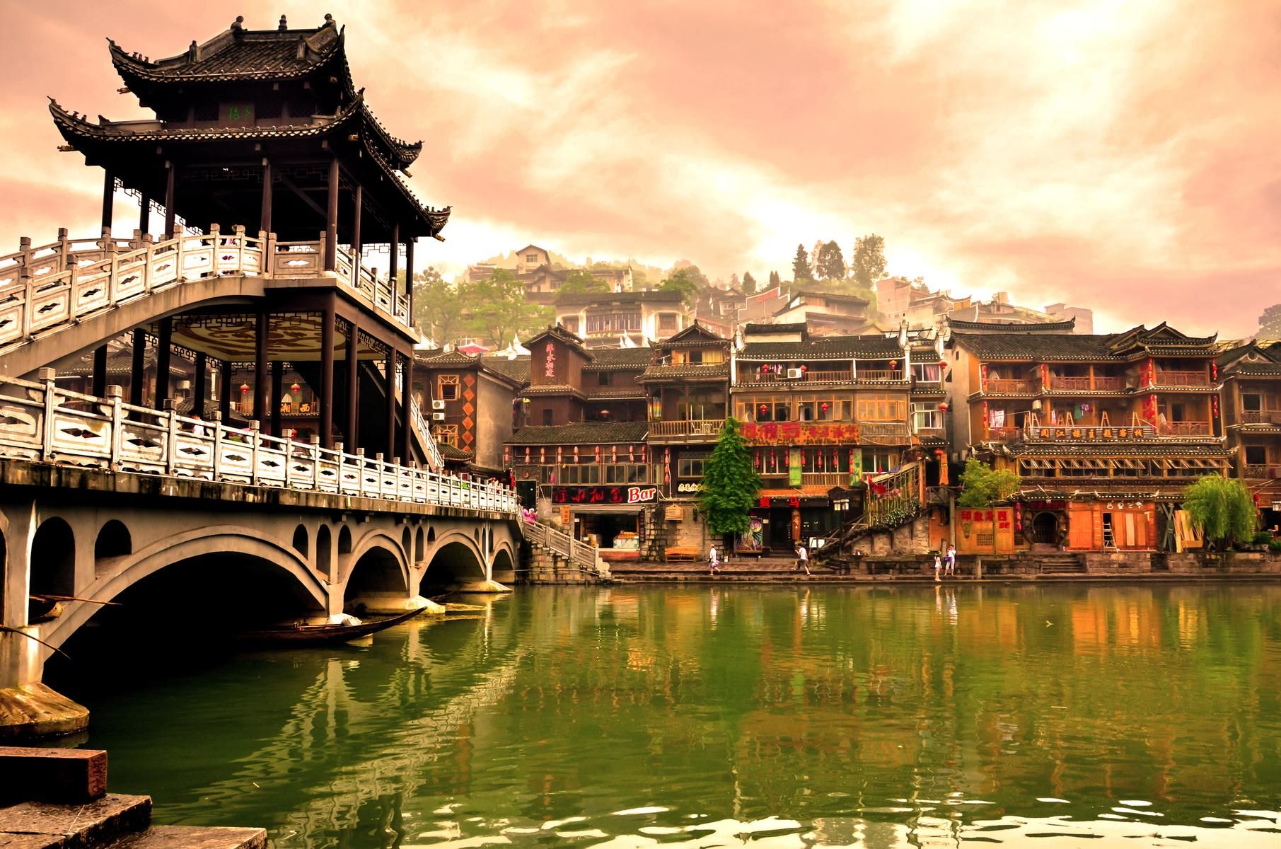 Trung Quốc (Phượng Hoàng Cổ Trấn - Trương Gia Giới)
