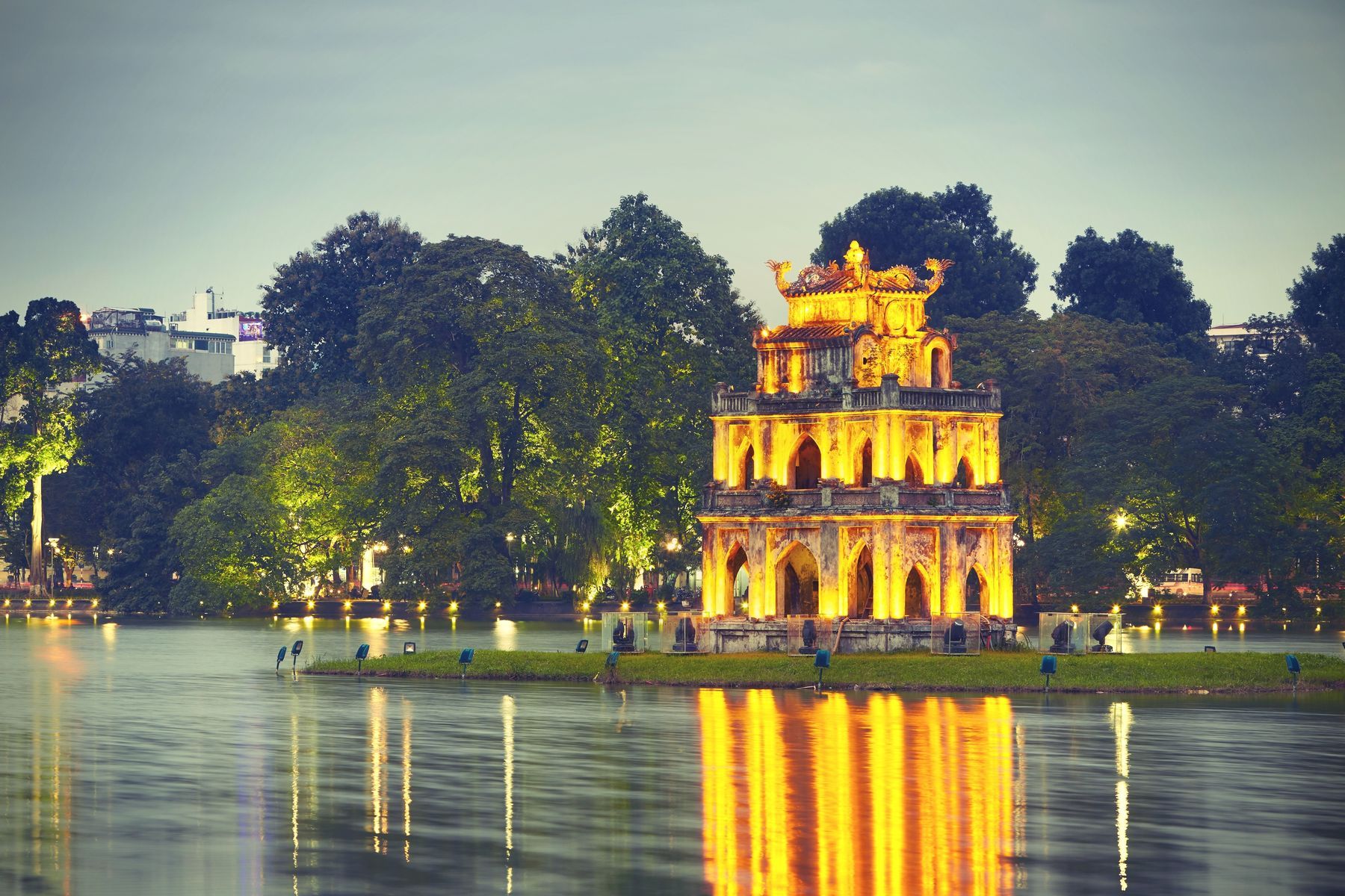 Hà Nội – Yên Tử – Hạ Long – Thủy Phi Cơ – Ninh Bình – Thung Nham – Bái Đính
