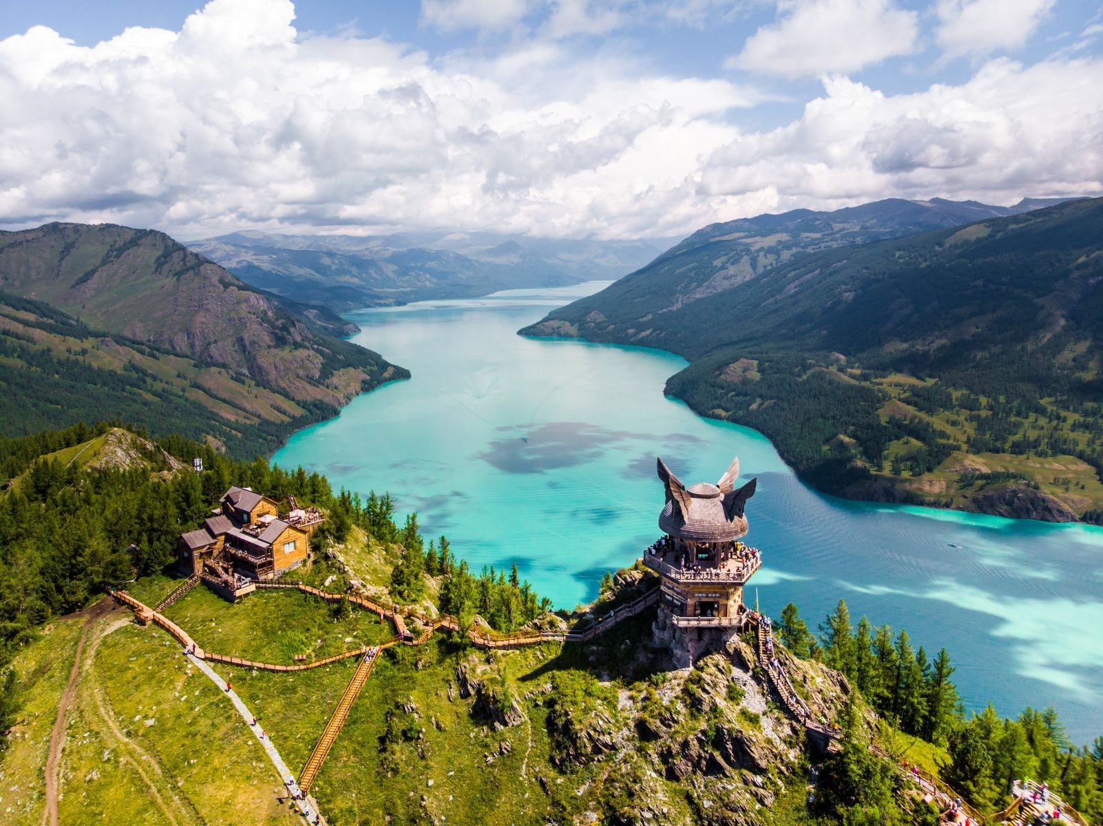 Bắc Tân Cương (Urumqi - Vịnh Ngũ Sắc - Kanas - Yining)