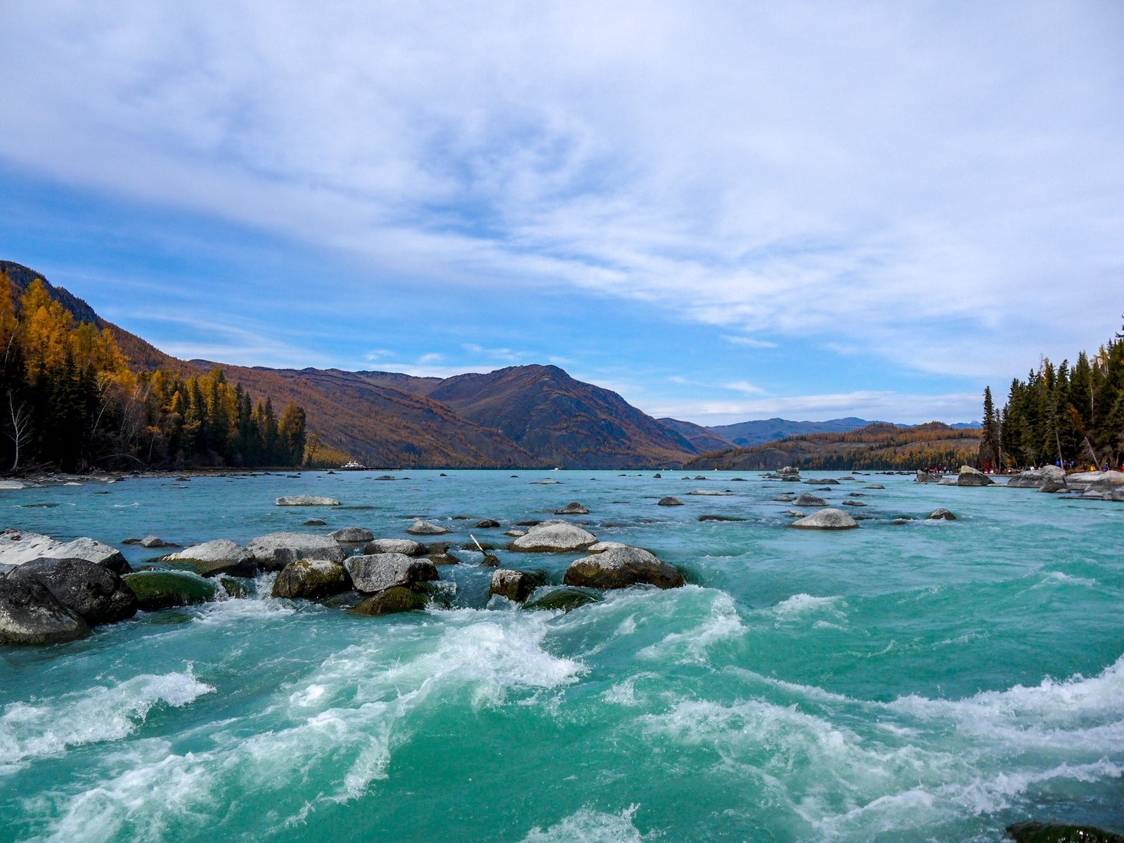 Bắc Tân Cương (Urumqi - Vịnh Ngũ Sắc - Kanas - Yining)
