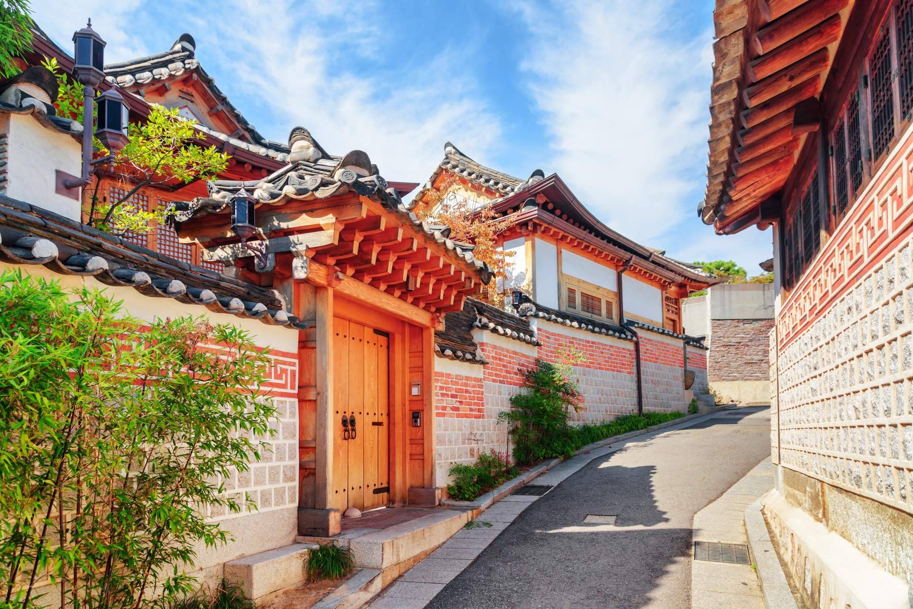 Hàn Quốc (Seoul - Nami - Trượt Tuyết - Hái Trái Cây - Trải Nghiệm Mặc Hanbok & Tắm Hơi Sauna - Jimjipang - Thư Viện Starfield Coex)