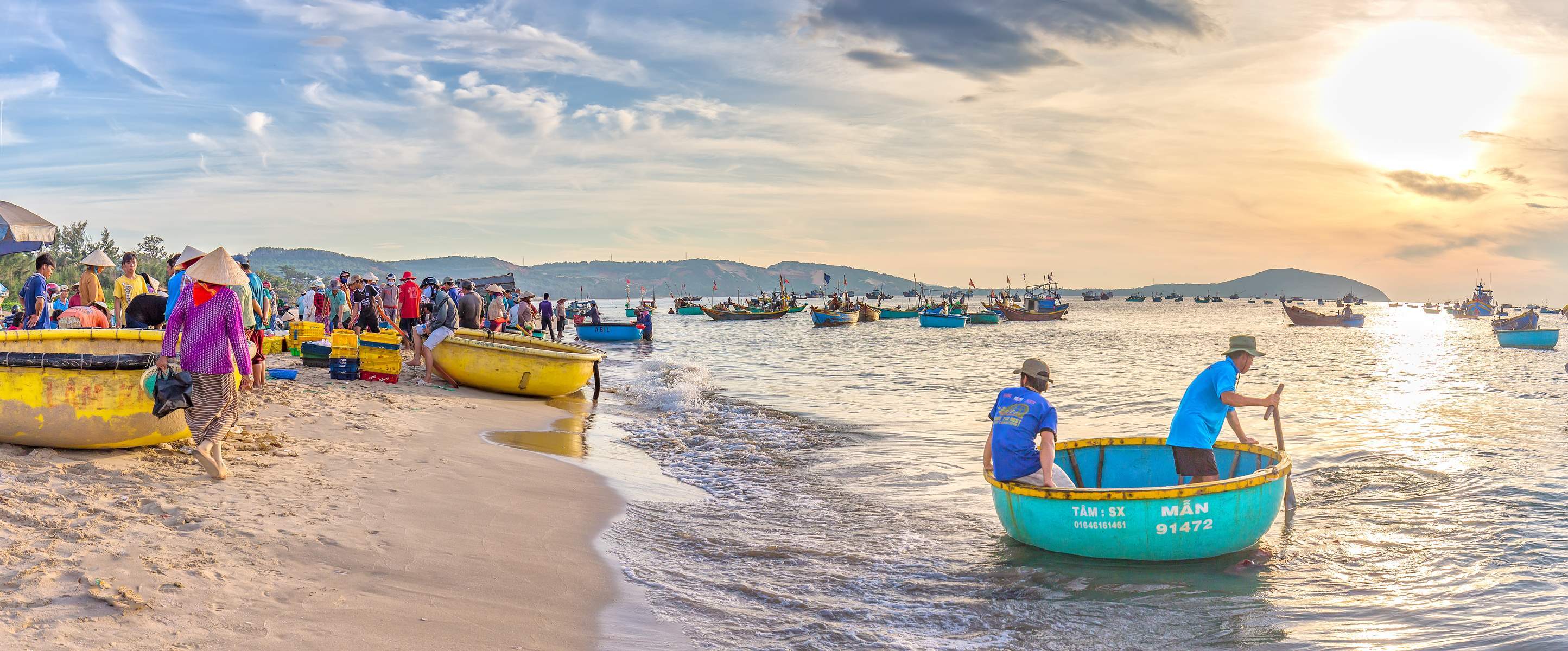 Mũi Né – Lâu Đài Rượu Vang – Làng Chài Xưa