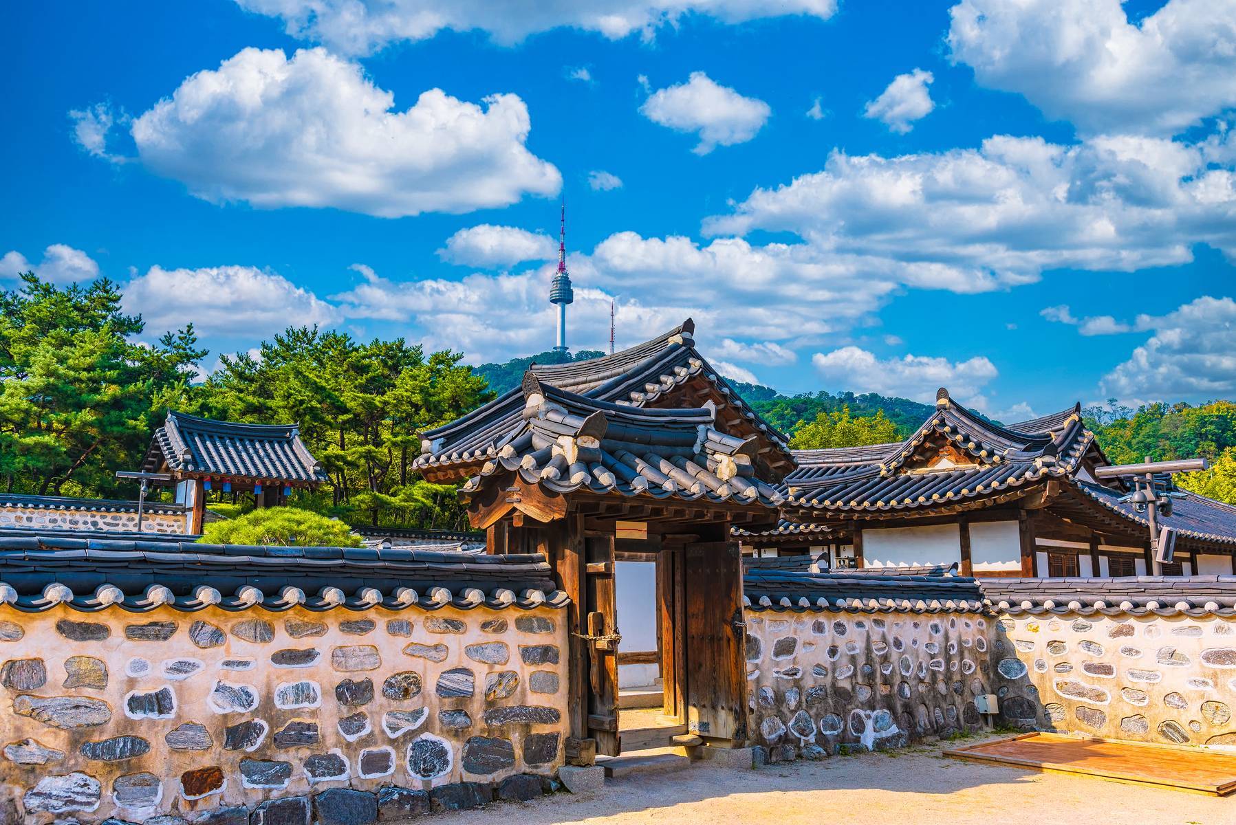 Hàn Quốc (Seoul - Nami - Cố Cung Gyeongbokgung - Painter Heros Show - Bảo Tàng Trick Eyes - Thư Viện Coex Starfield)