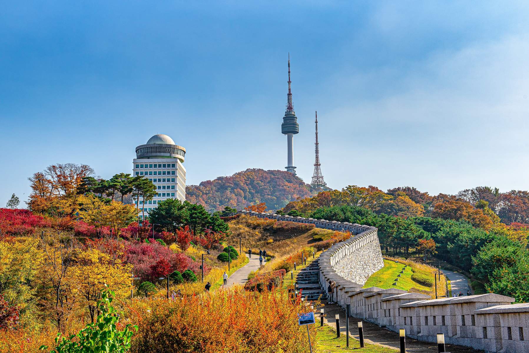 Hàn Quốc (Seoul - Nami - Cố Cung Gyeongbokgung - Bảo Tàng Trick Eyes - Thư Viện Coex Starfield)