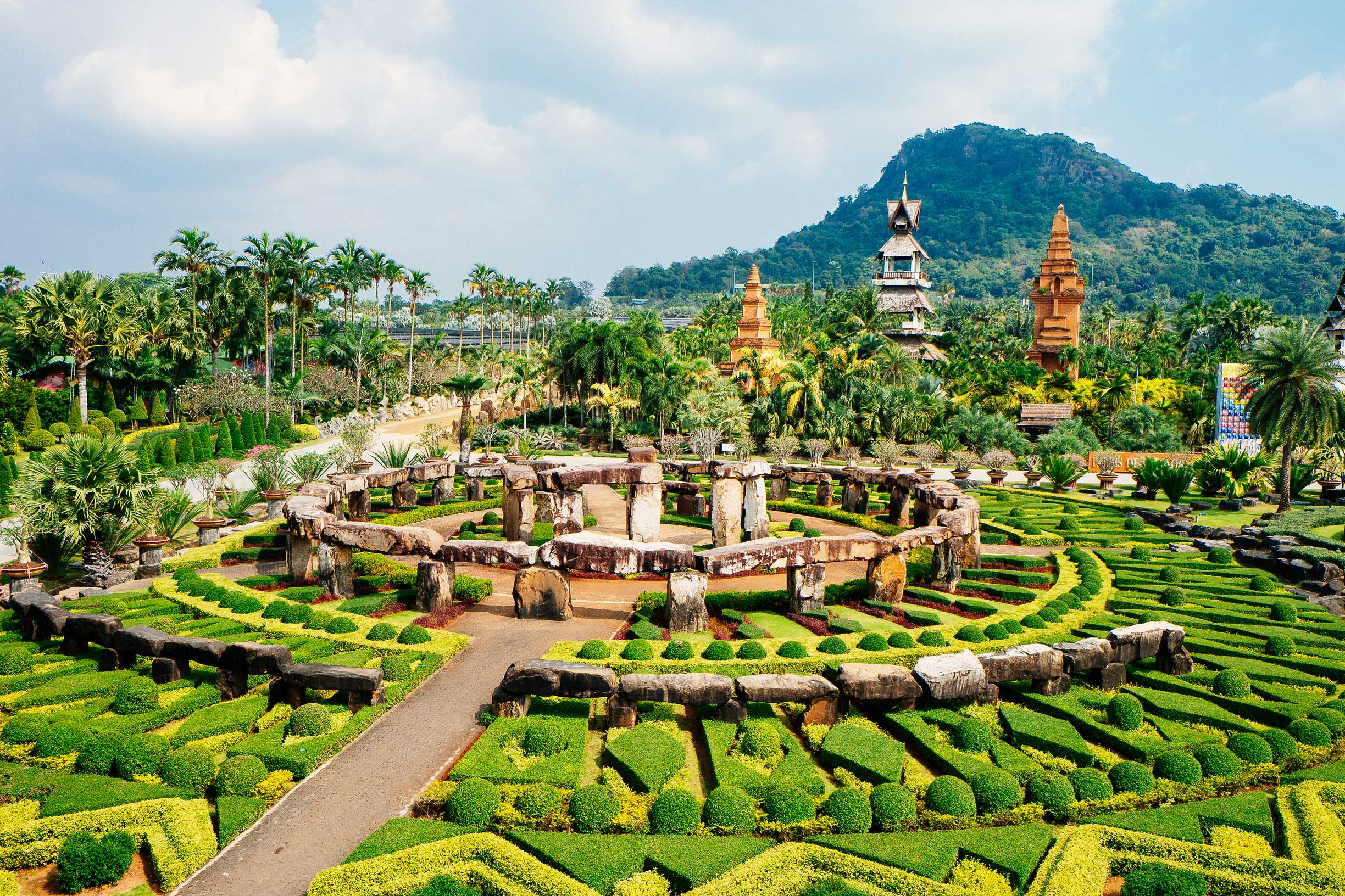 Thái Lan (Bangkok - Pattaya Nong Nooch - Chợ Nổi Lat Mayom - Skytrain - Alcazar Show - Buffet Du Thuyền Trên Sông Chaopraya)