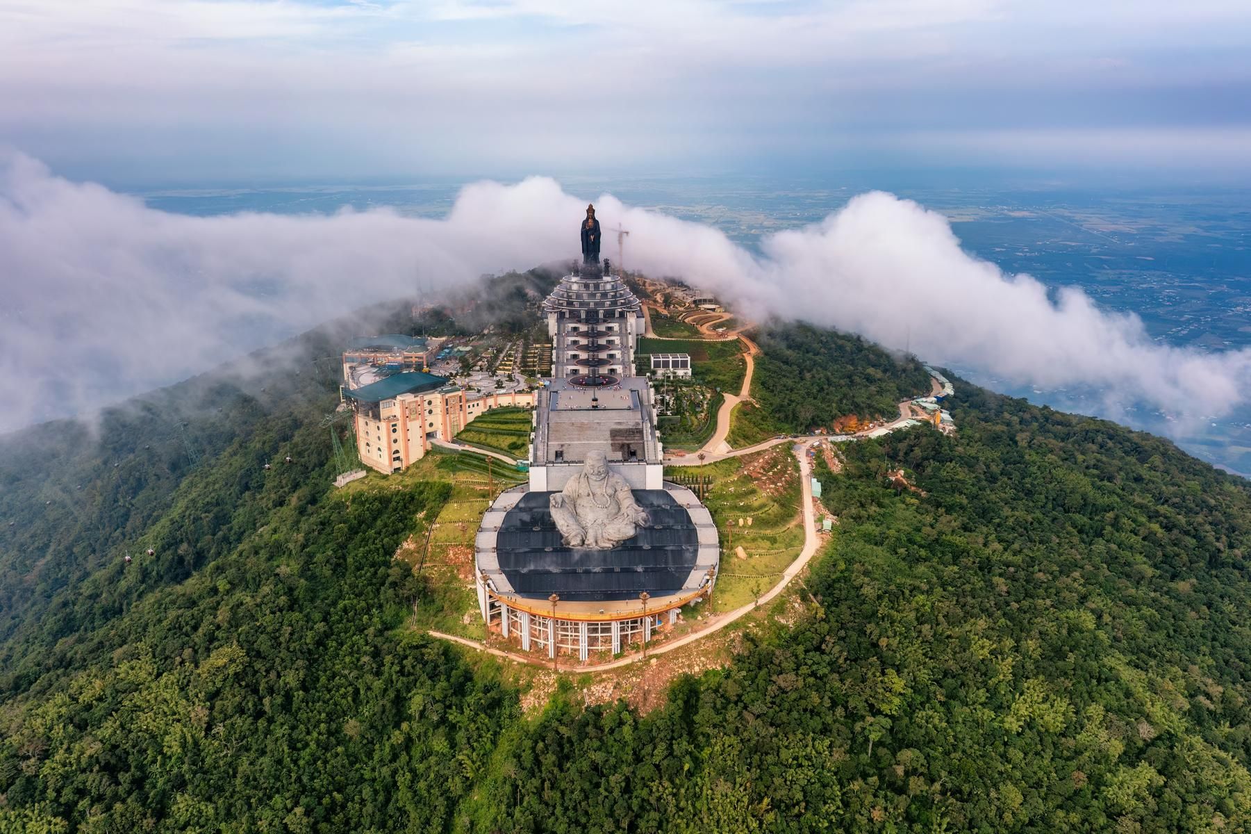 Tây Ninh - Núi Bà Đen - Tháp Tam Thắng - Bạch Dinh