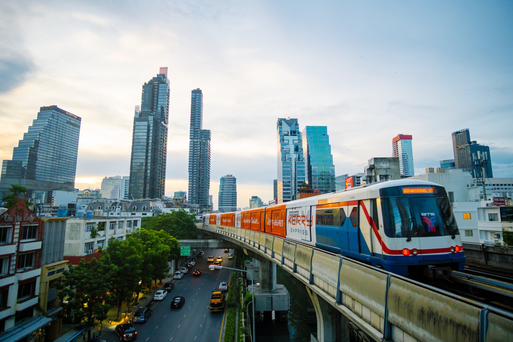 Thái Lan (Bangkok - Pattaya - Nong Nooch - Chợ Nổi Lat Mayom - Skytrain - Alcazar Show - Buffet Du Thuyền Trên Sông Chaopraya)