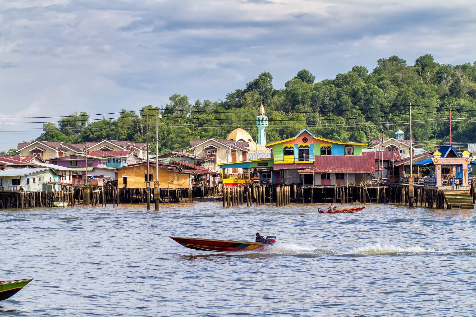Brunei (Thánh Đường Jame As’r Hassanil Bolkiah - Vườn Quốc Gia Temburong - Bảo Tàng Regalia)