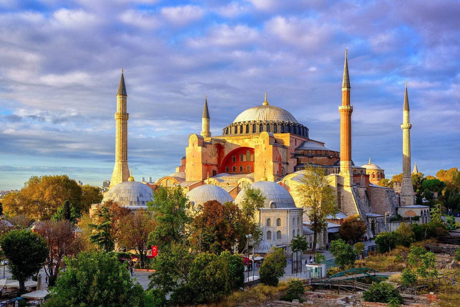 Thổ Nhĩ Kỳ (Istanbul - Canakkale – Pergamon - Kusadasi – Ephesus - Pamukkale - Konya - Cappadocia - Istanbul)
