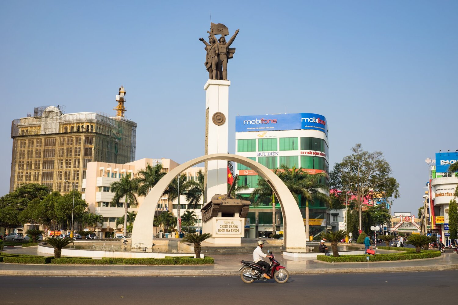 Buôn Ma Thuột - Buôn Đôn - Pleiku - Kontum - Măng Đen - Dakke Resort