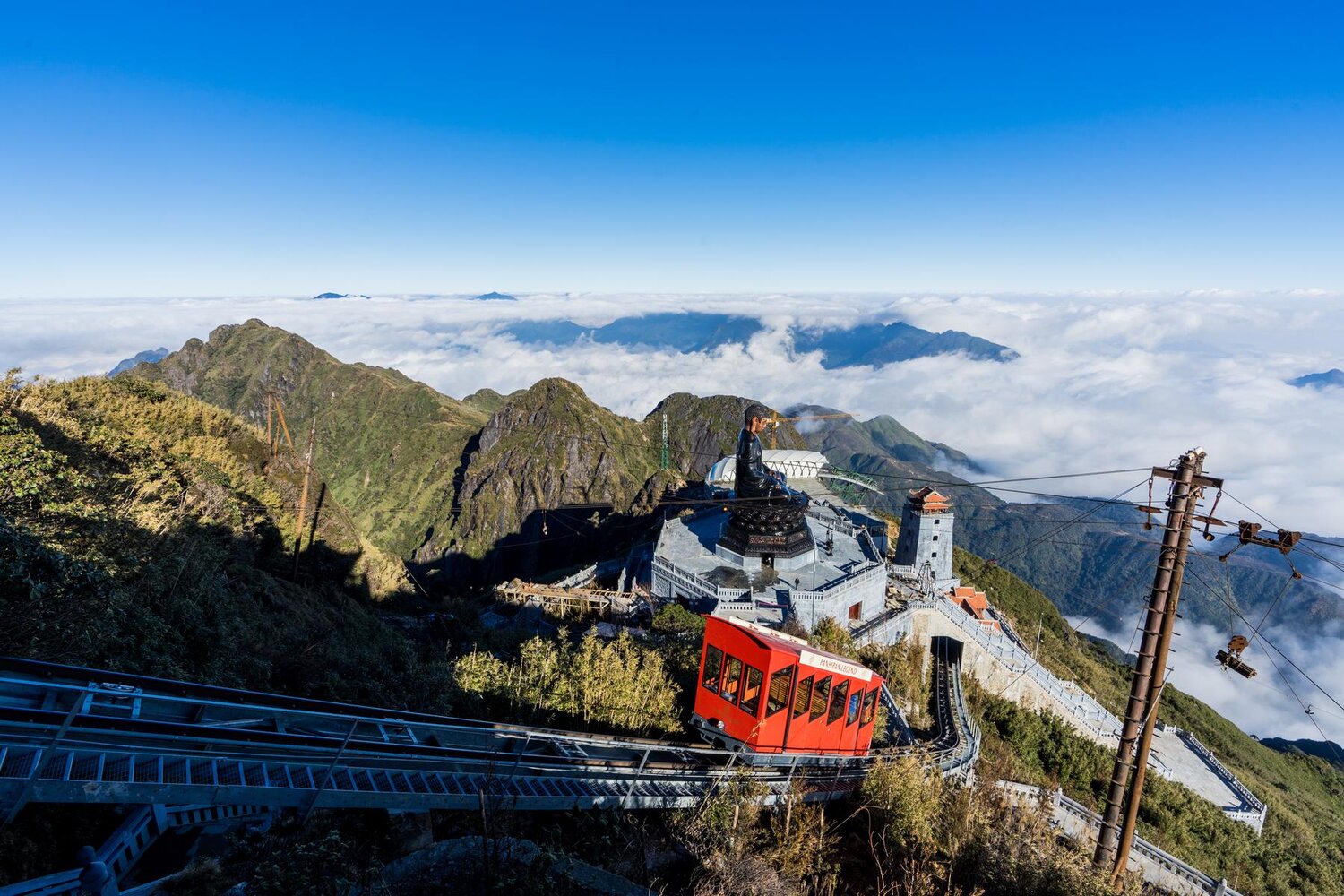 HÀ NỘI – NINH BÌNH – TRÀNG AN – BÁI ĐÍNH – HẠ LONG – SAPA – FANSIPAN – LÀO CAI